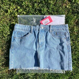 NWT Edikted Jean skirt🩵